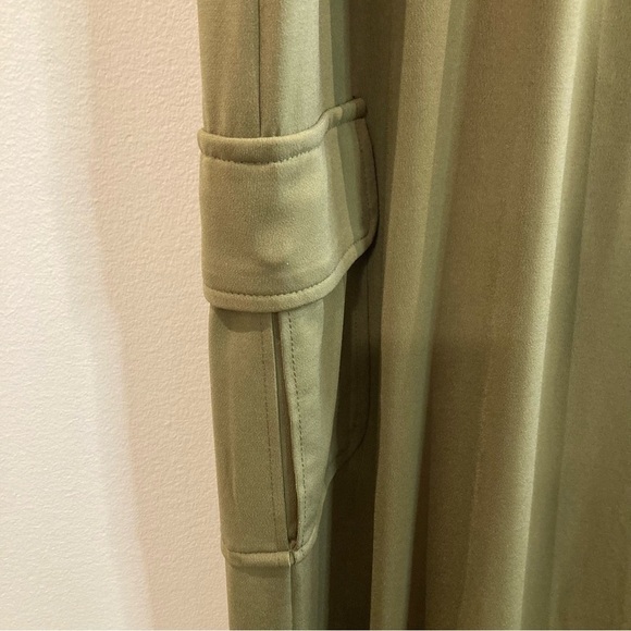 LISA RINNA COLLECTION Sz M Wide Leg Cargo Pull On Slinky Jersey Knit Pants - Picture 3 of 10